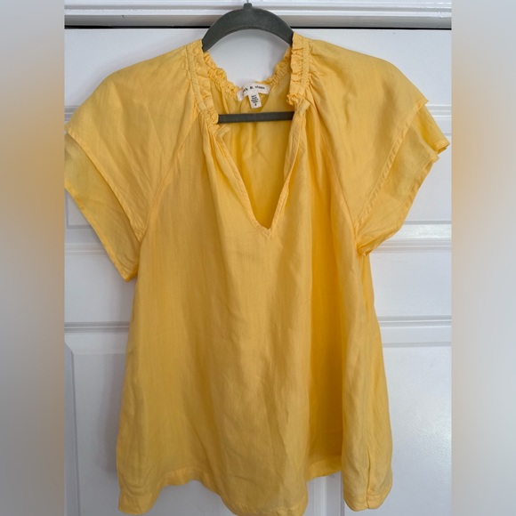 Cloth & Stone Yellow Ruffled V-Neck Top - Picture 4 of 7